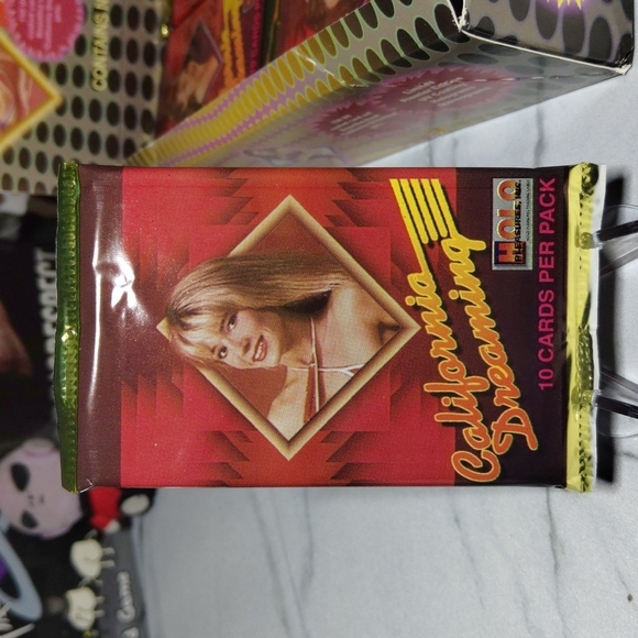 NSFW Card Packs - 1x - California Dreamers - Picture 1 of 3